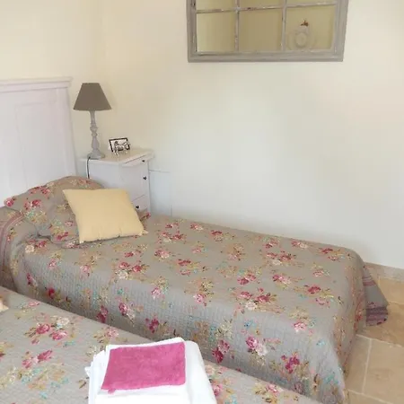 De 3 Chambres A Avec Piscine Privee Jardin Clos Et Wifi * La Redorte